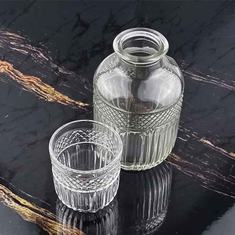 طقم زجاجي أنيق بجانب السرير – شاف ماء 600 مل مع كوب 200 مل