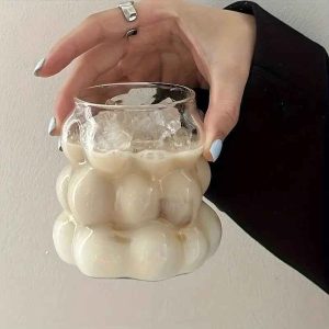 كوب زجاجي أنيق بتصميم قطف العنب – 350 مل