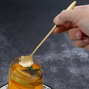 طقم 6 ملاعق ذهبية طويلة للحلويات