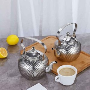 إبريق شاي مطرّز ستانلس ستيل – 1.5 لتر – فضي مع مصفاة