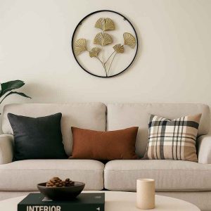 لوحة حائط معدنية دائرية بتصميم أوراق الجنكو - 60 سم)